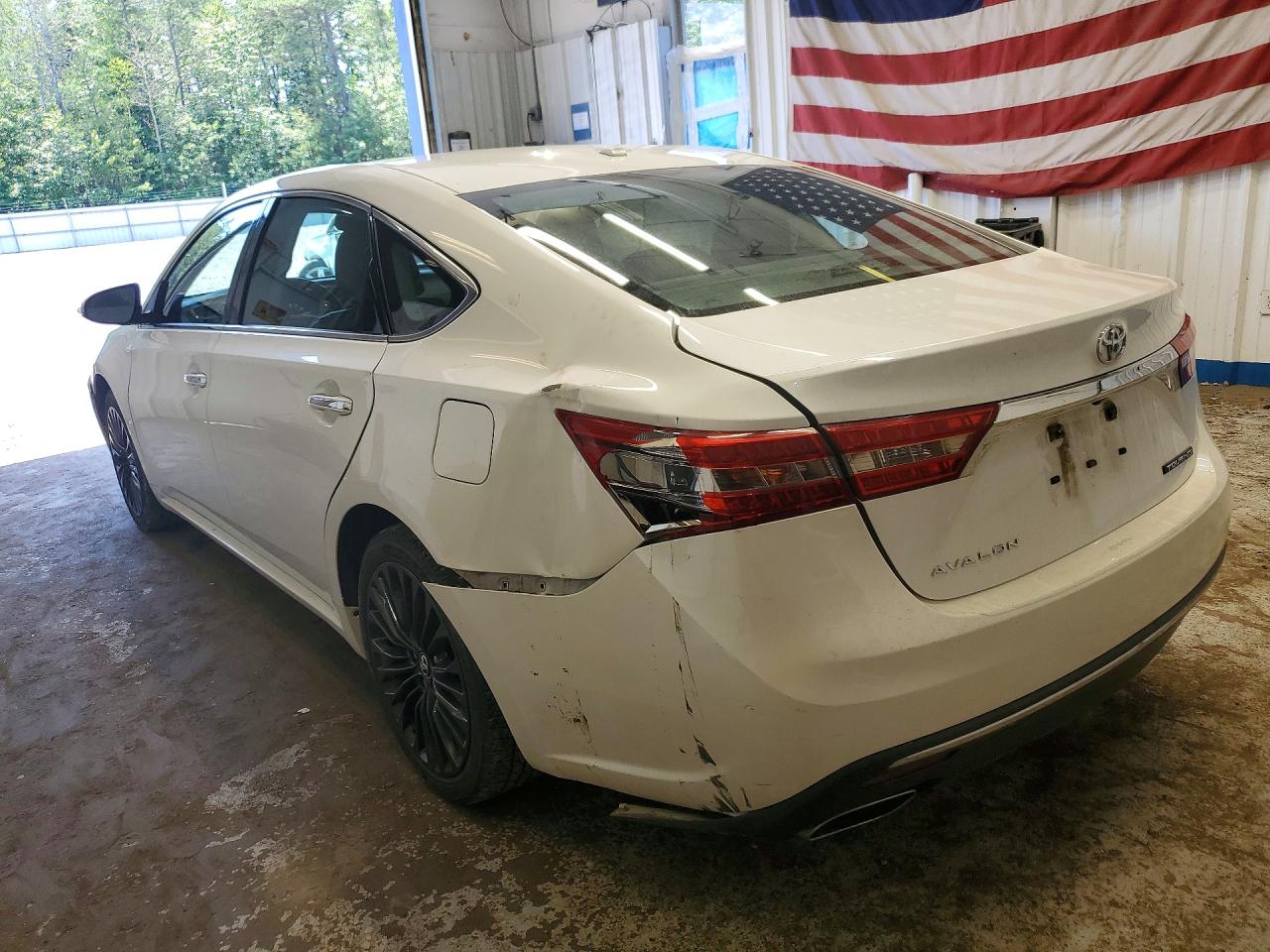 2017 TOYOTA AVALON