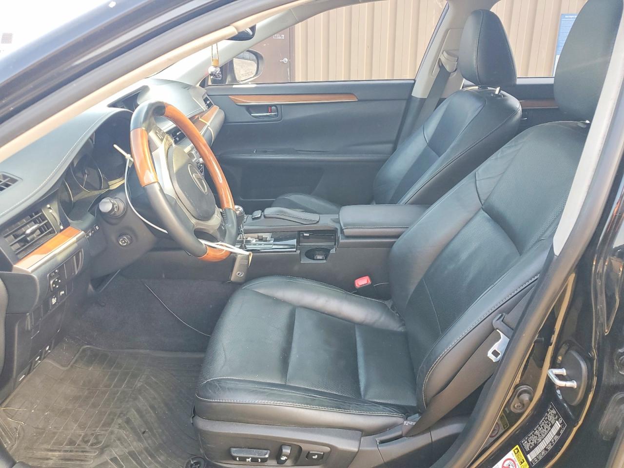 2013 LEXUS ES300