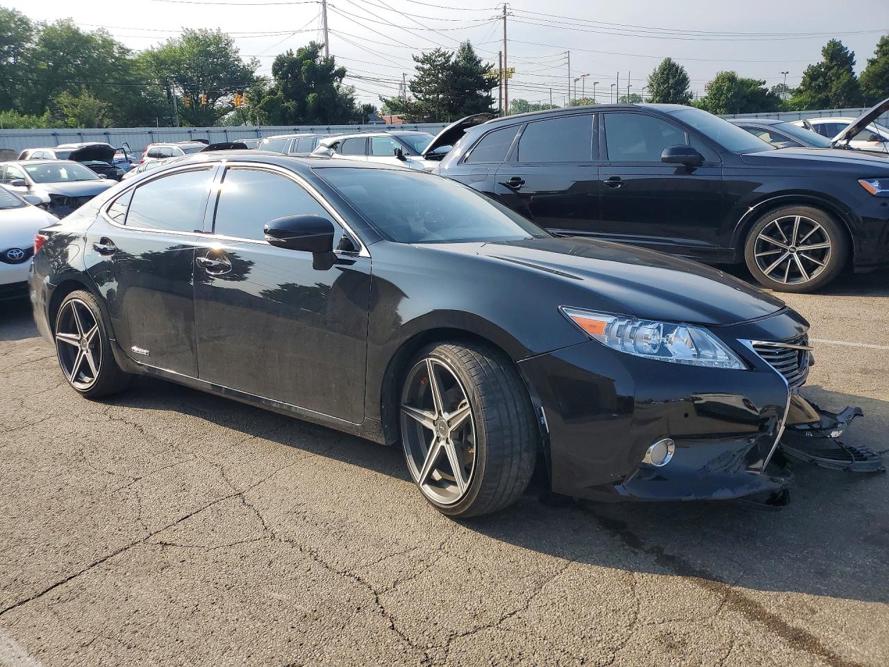 2013 LEXUS ES300