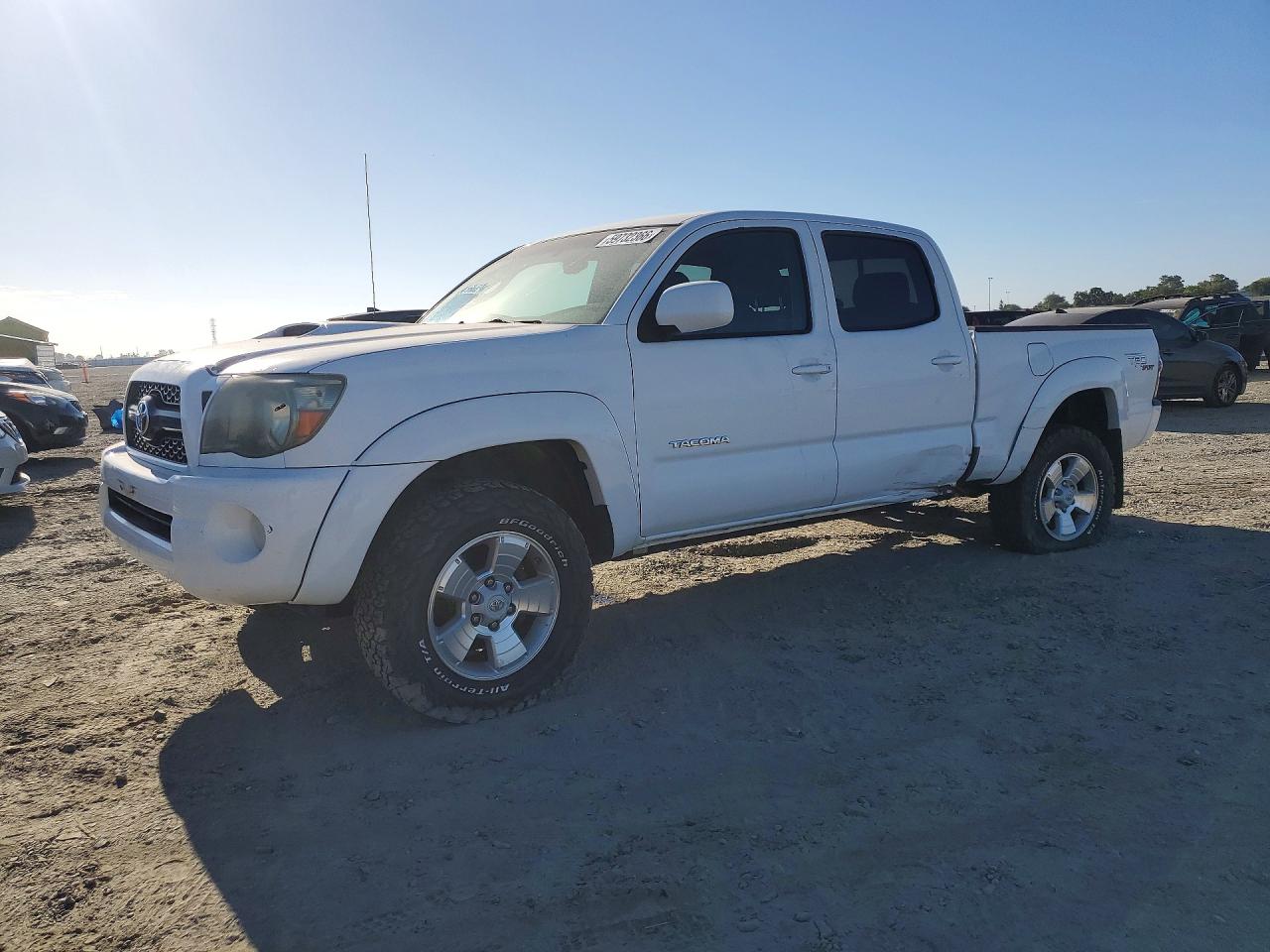 2011 TOYOTA TACOMA