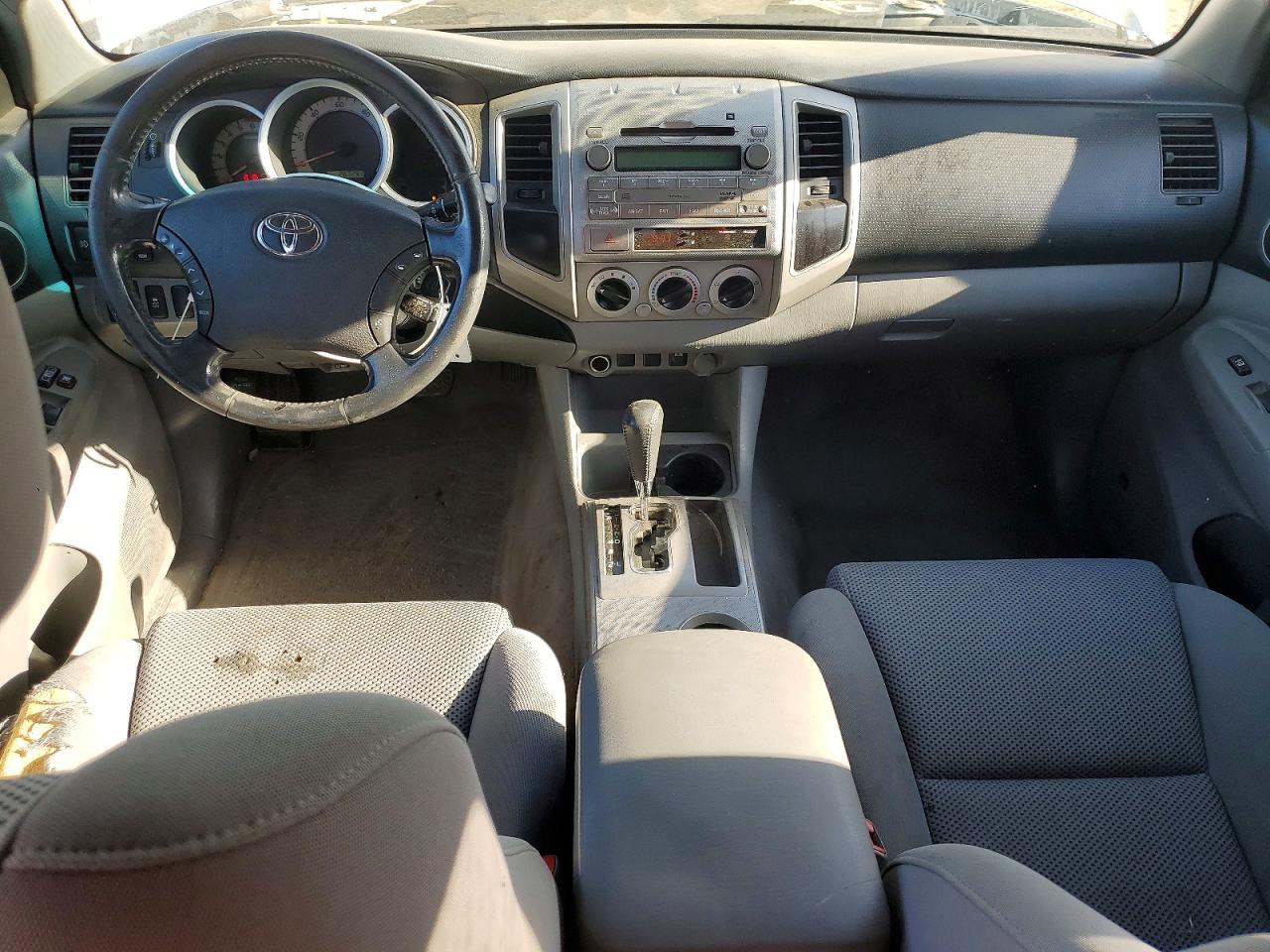 2011 TOYOTA TACOMA