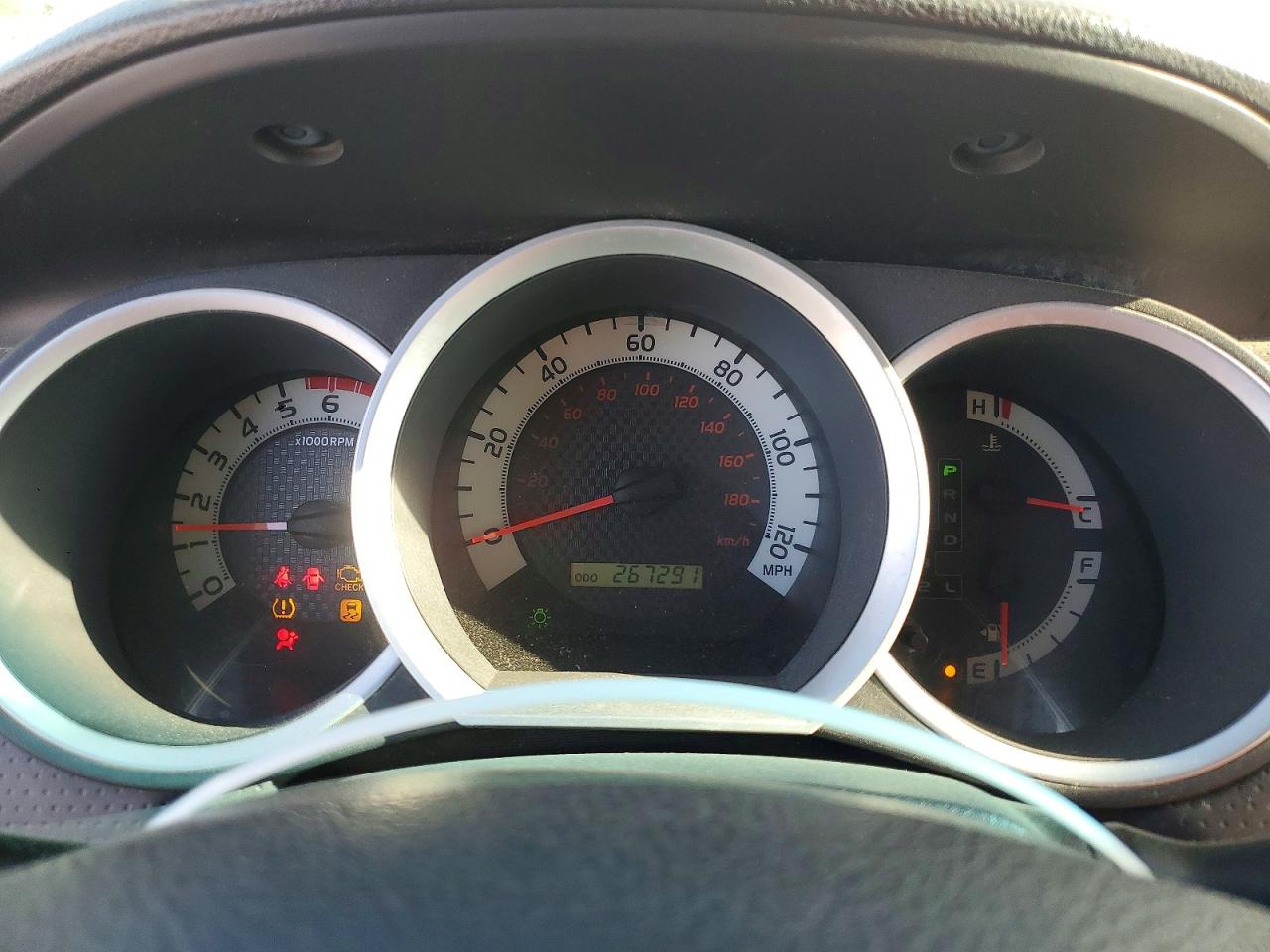 2011 TOYOTA TACOMA