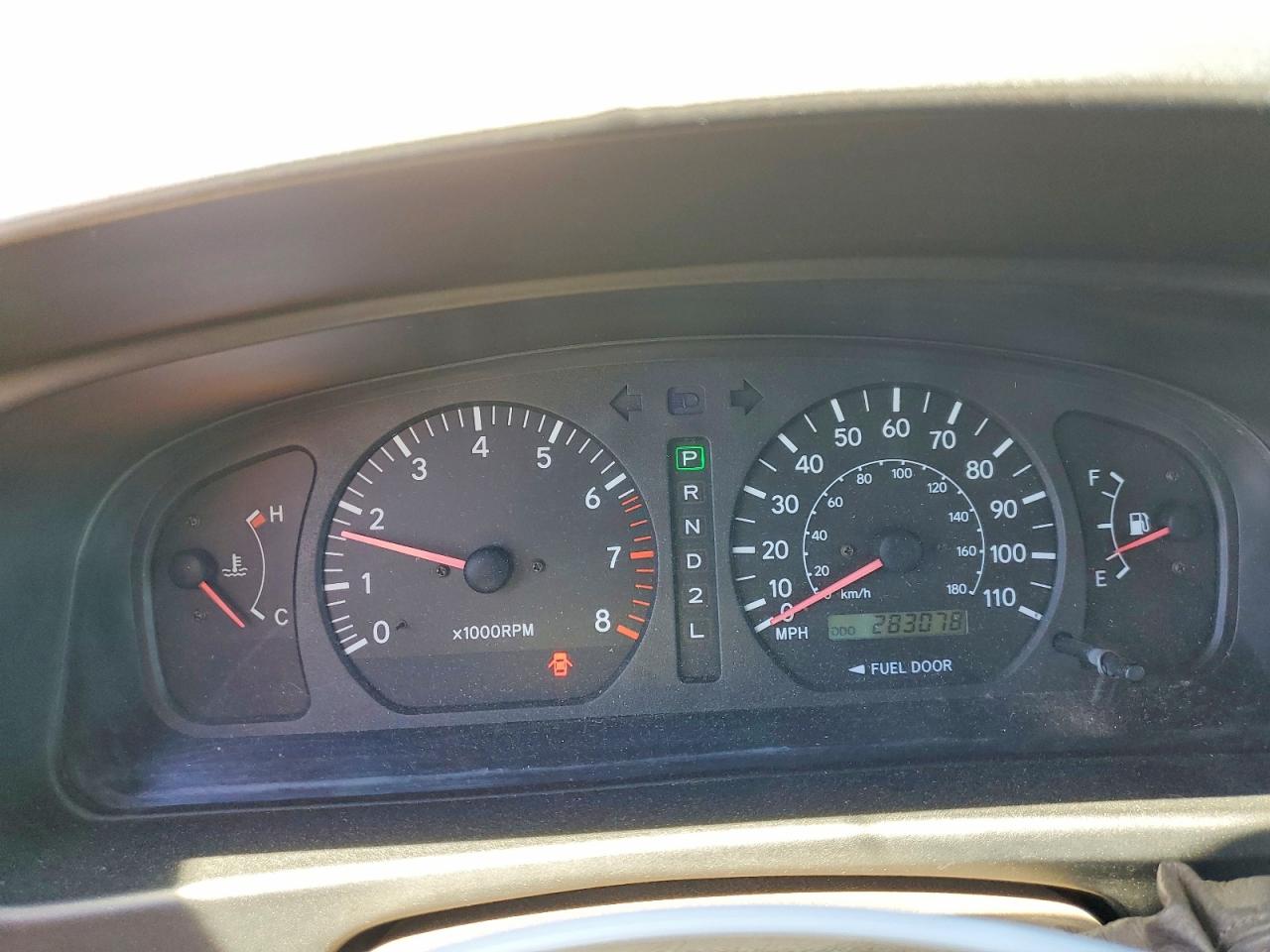 2000 TOYOTA SIENNA