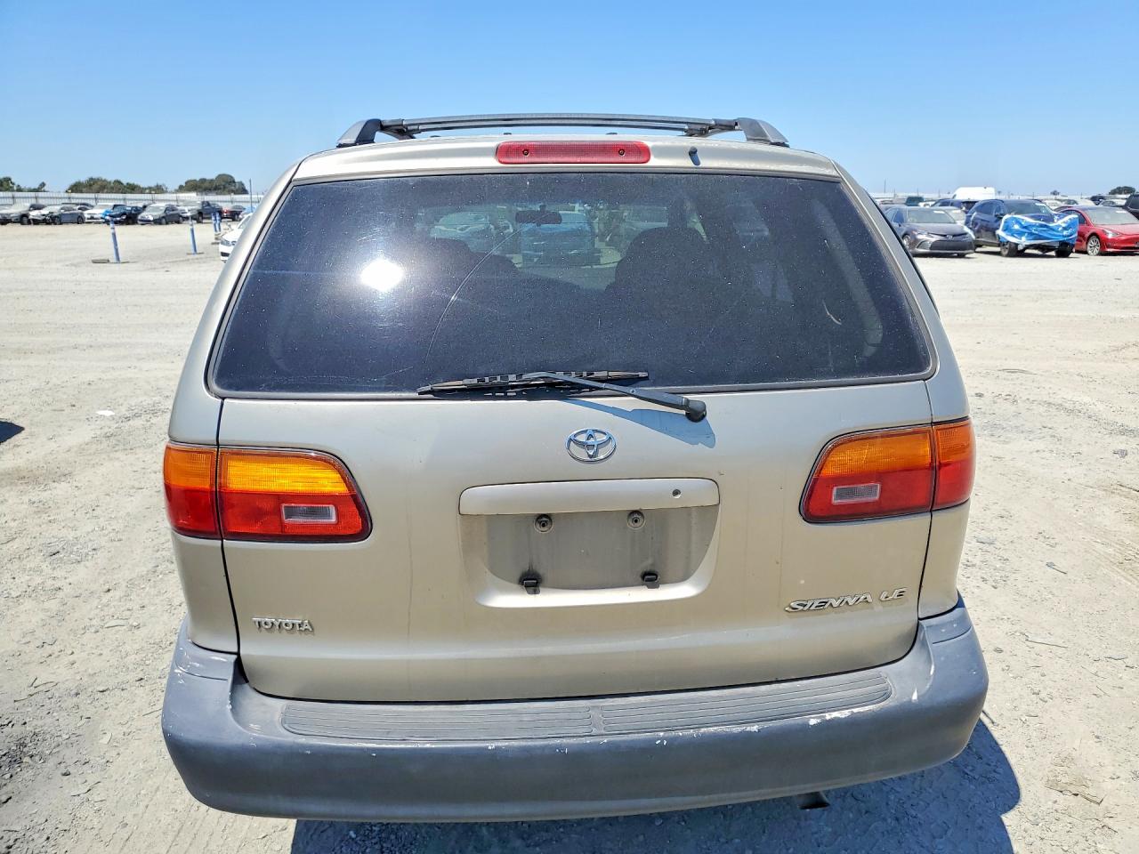 2000 TOYOTA SIENNA