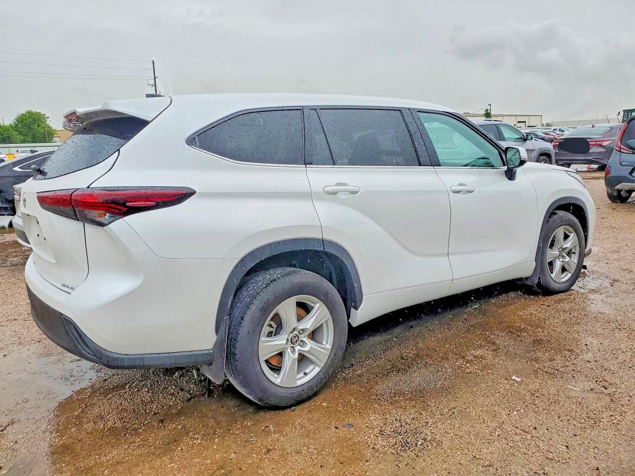 2025 TOYOTA HIGHLANDER