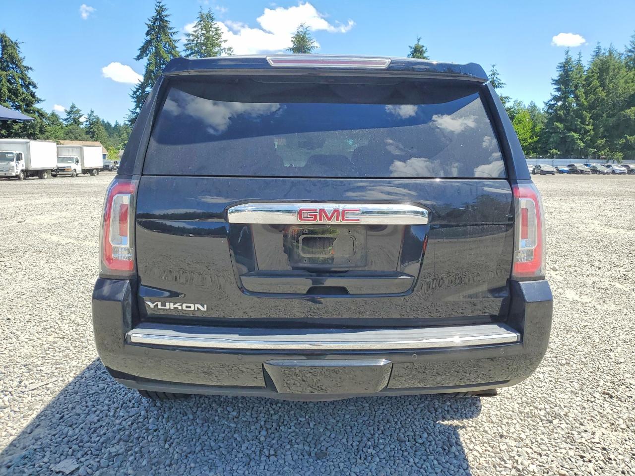 2015 GMC YUKON