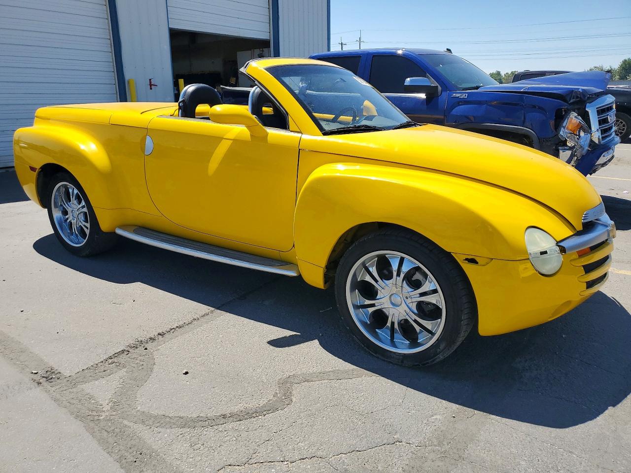 2004 CHEVROLET SSR