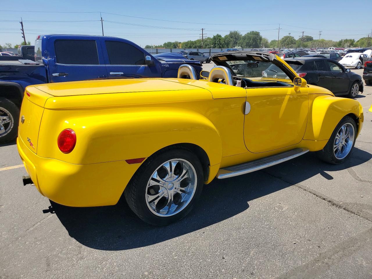 2004 CHEVROLET SSR