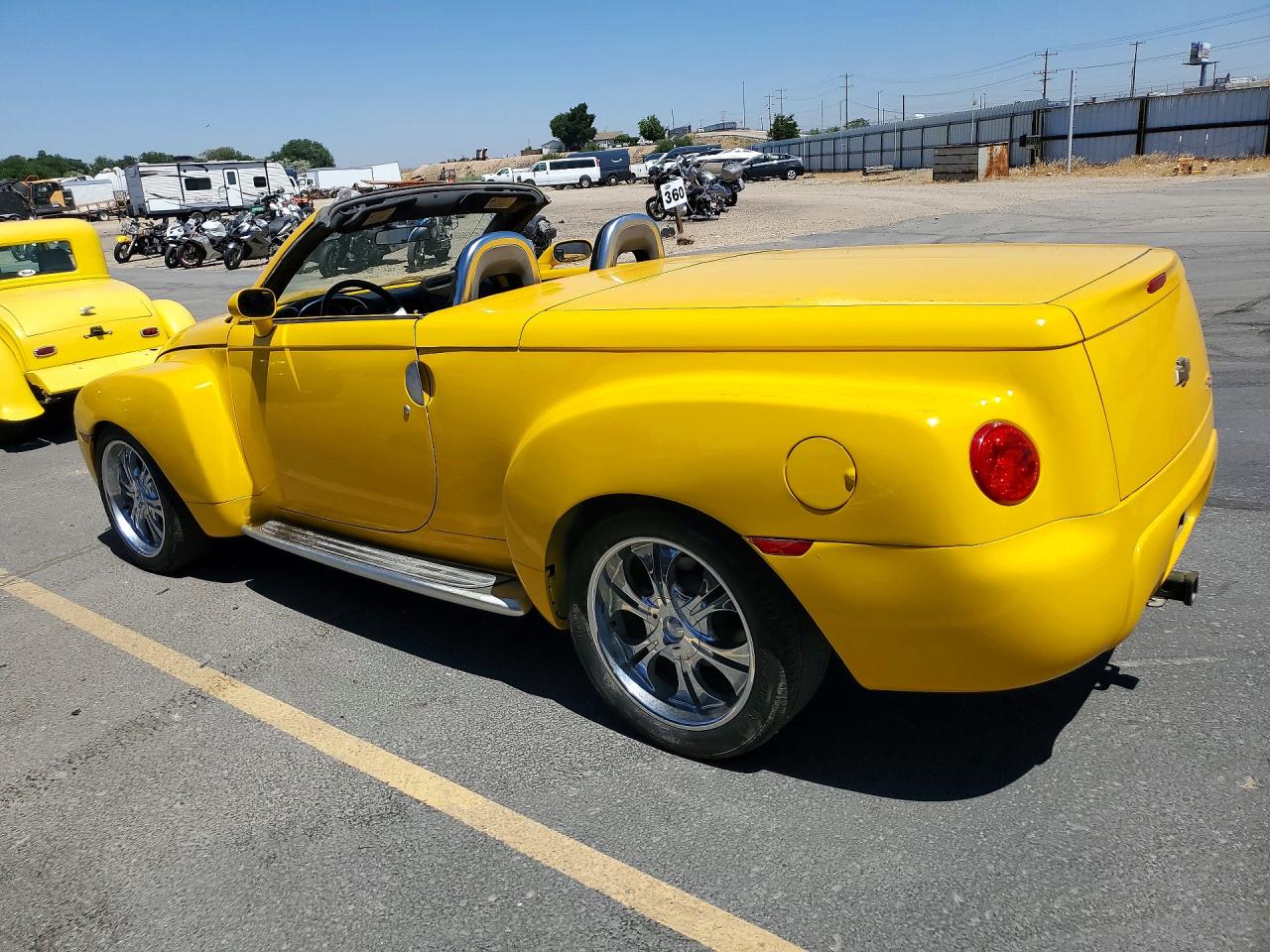 2004 CHEVROLET SSR