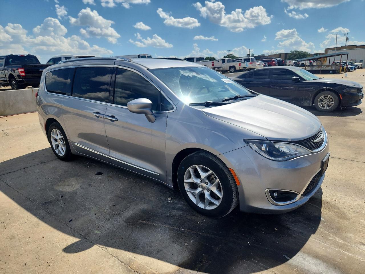 2018 CHRYSLER PACIFICA