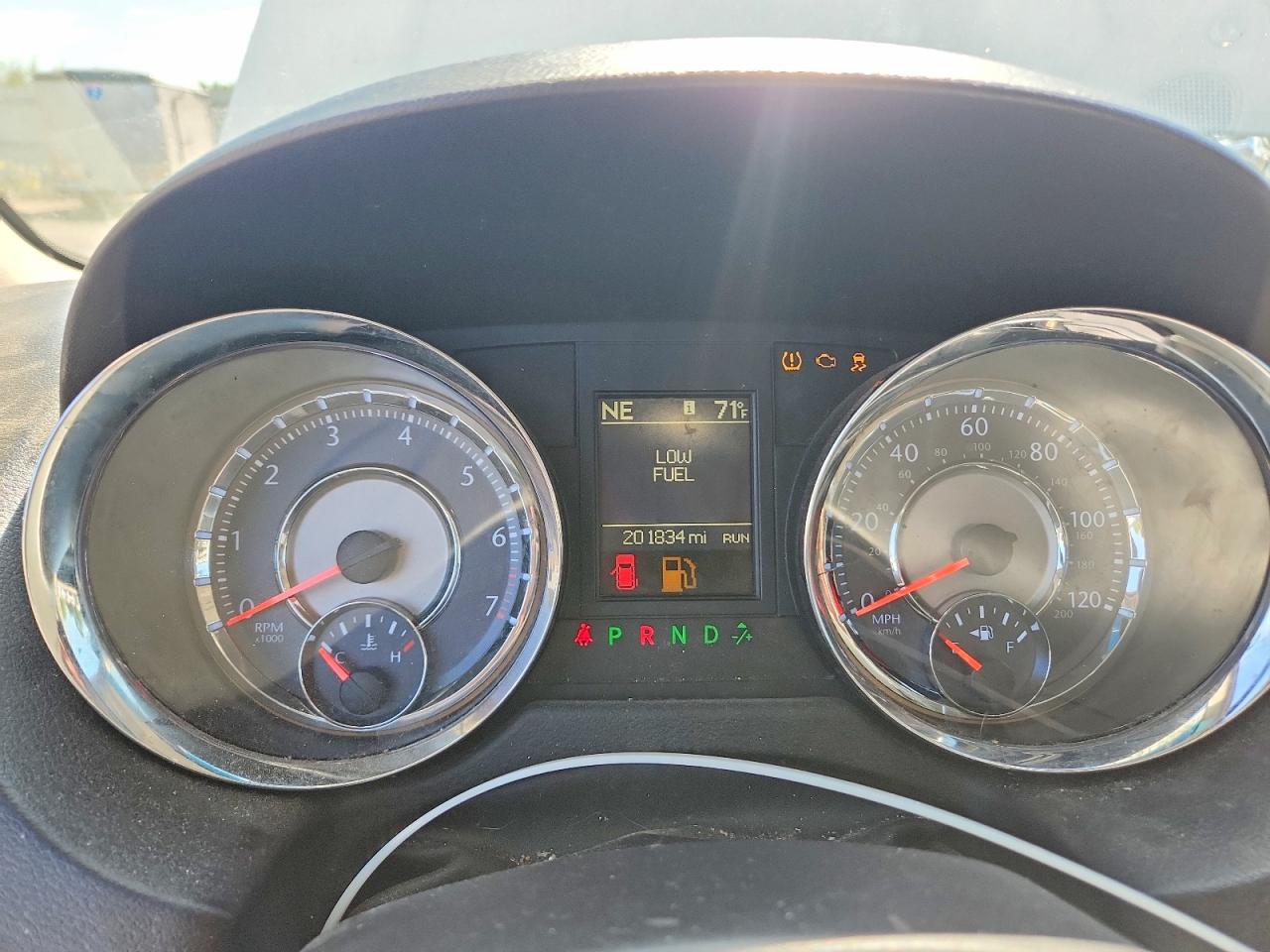 2014 CHRYSLER MINIVAN