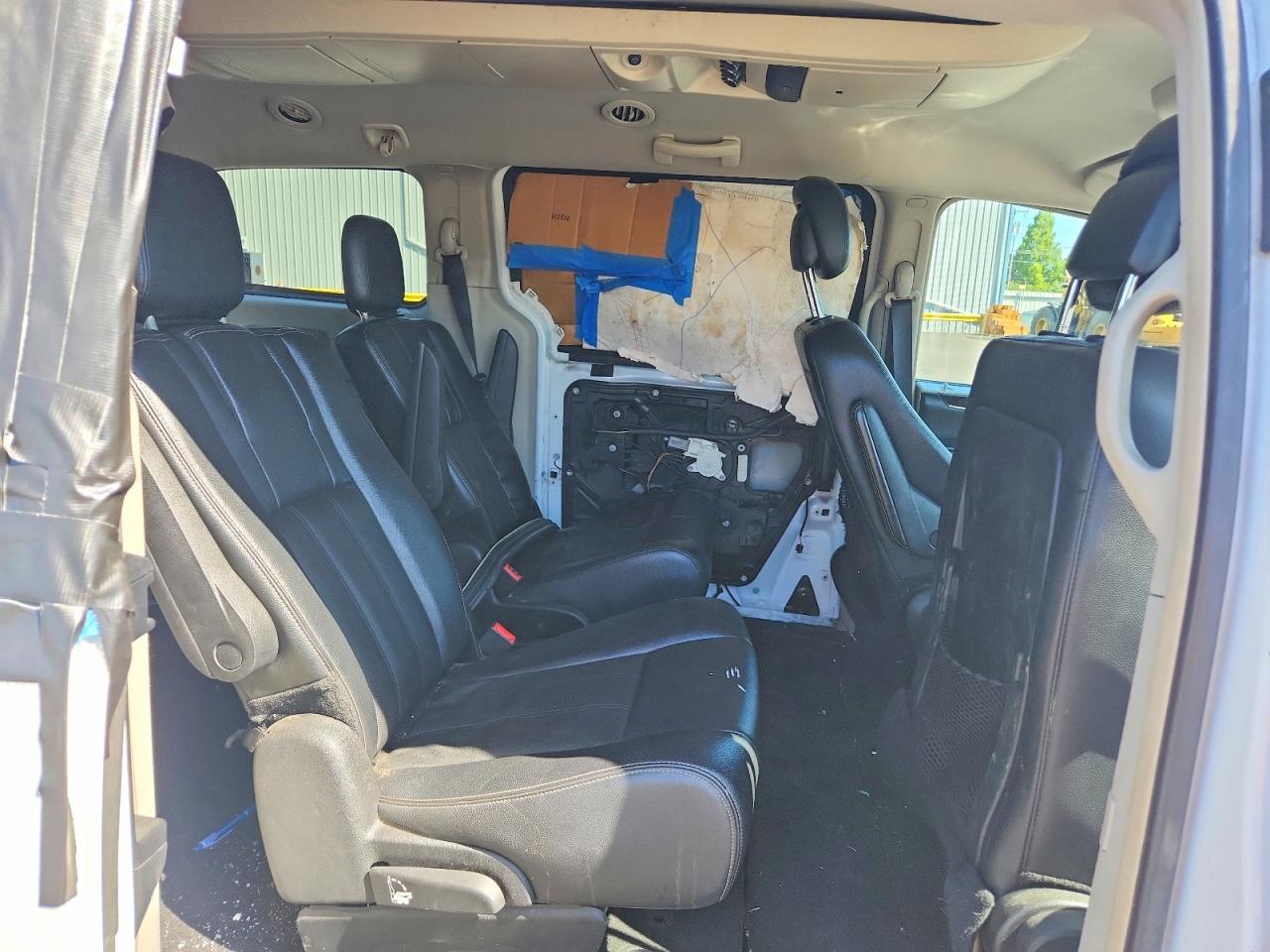 2014 CHRYSLER MINIVAN