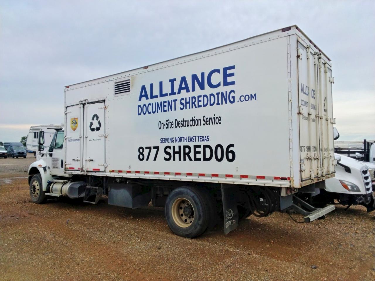 2018 INTERNATIONAL 4000 SERIE