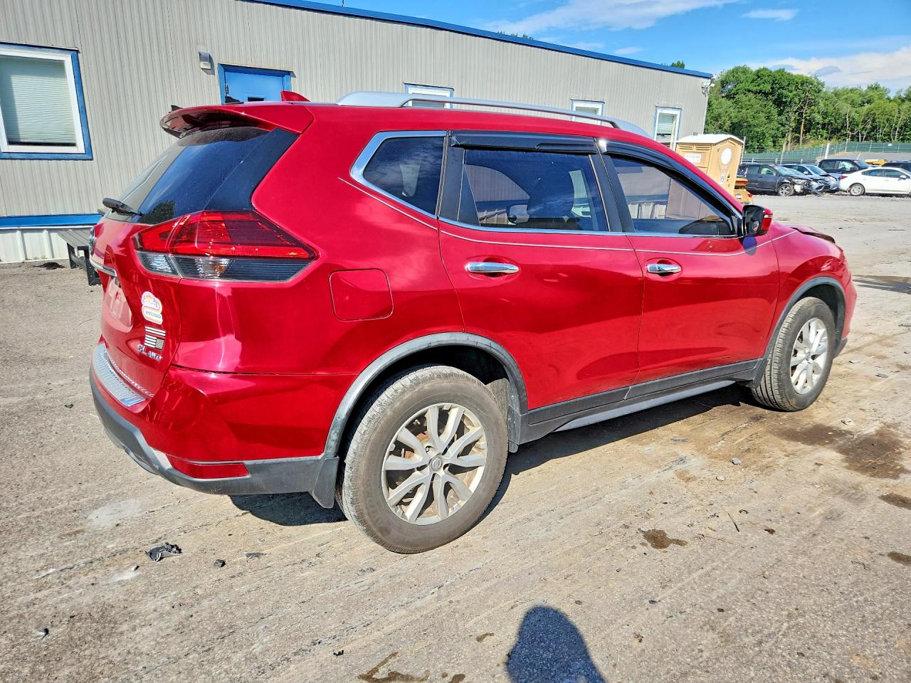 2017 NISSAN ROGUE