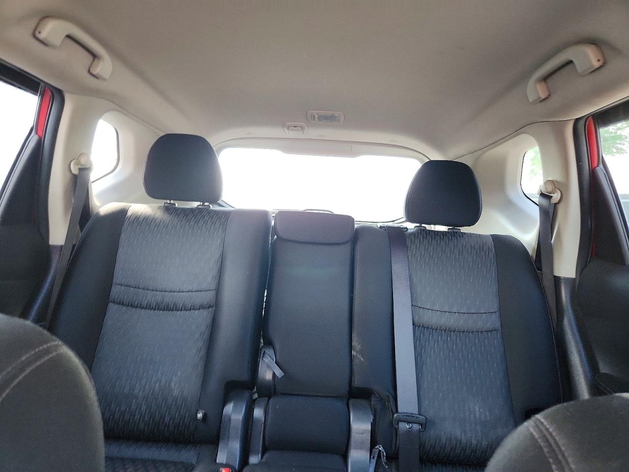 2017 NISSAN ROGUE
