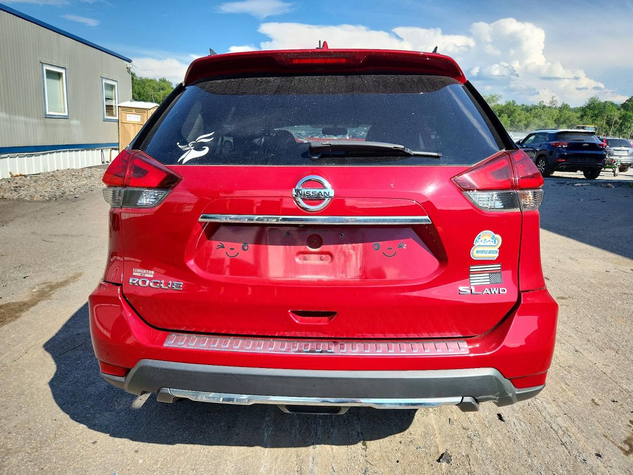 2017 NISSAN ROGUE