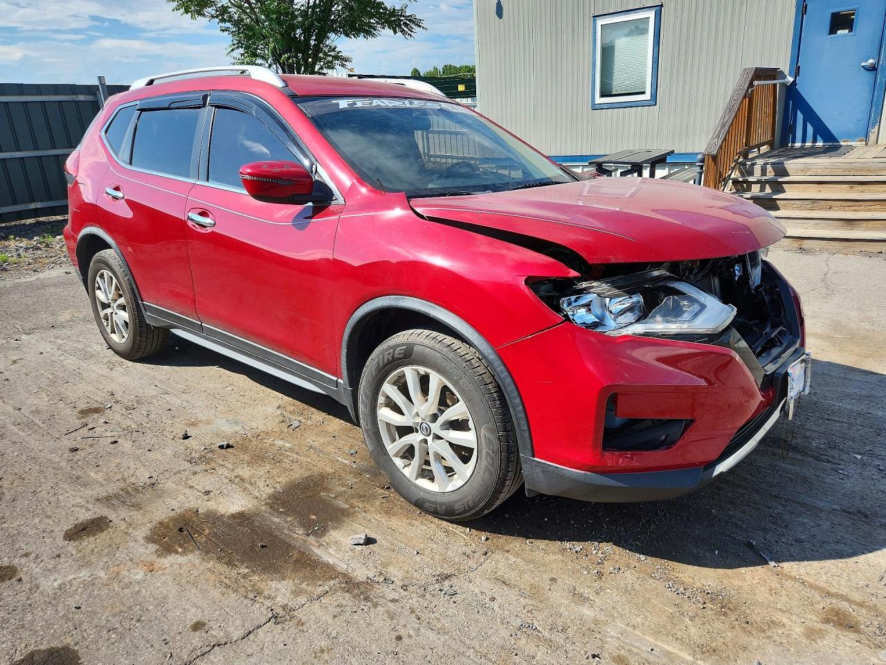 2017 NISSAN ROGUE