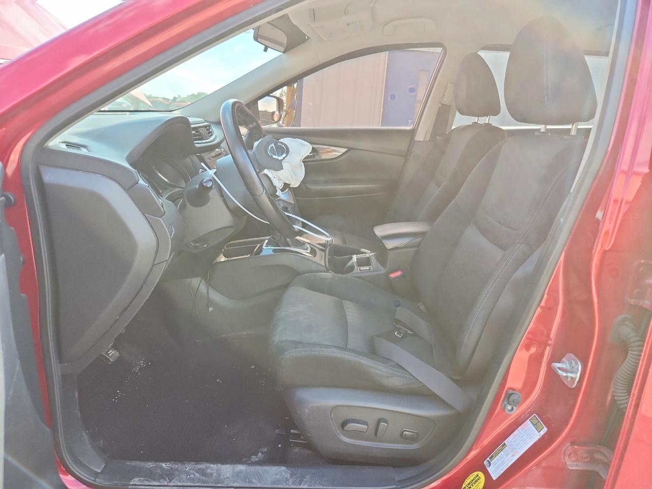 2017 NISSAN ROGUE