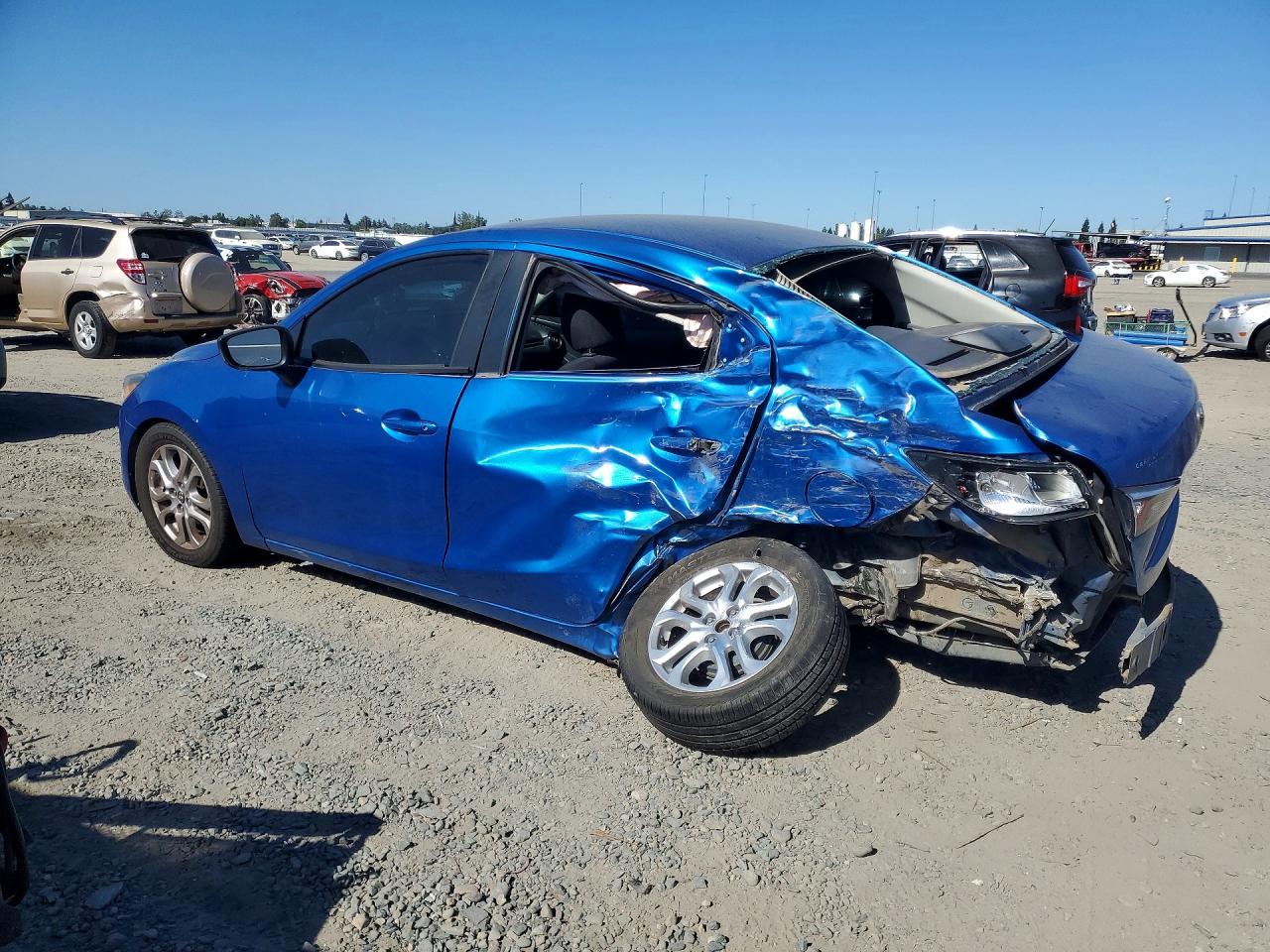 2017 TOYOTA YARIS