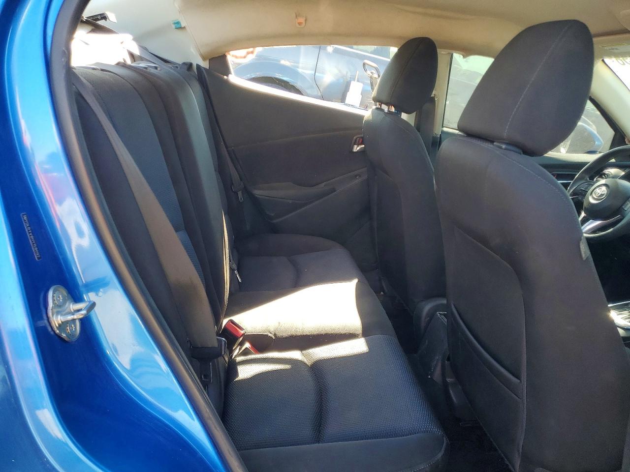 2017 TOYOTA YARIS
