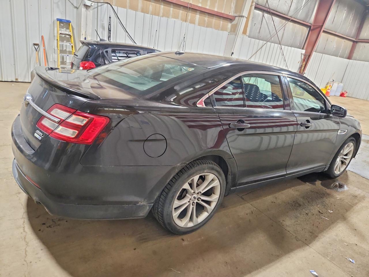 2013 FORD TAURUS