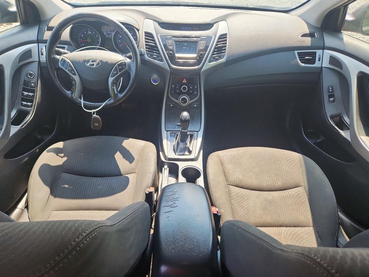 2016 HYUNDAI ELANTRA