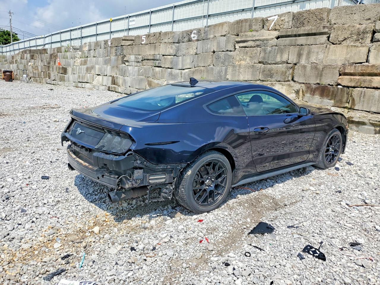 2021 FORD MUSTANG