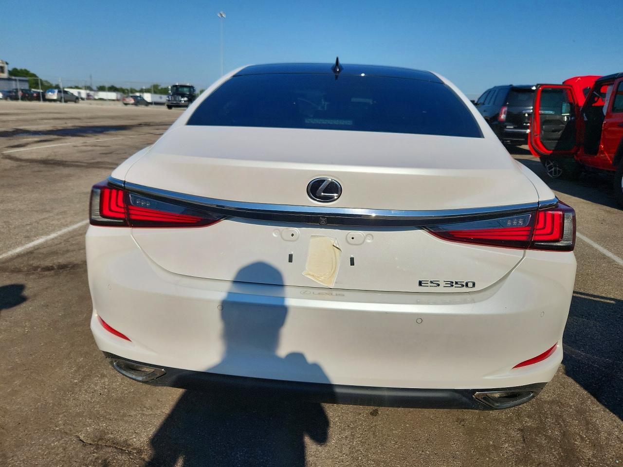 2019 LEXUS ES350