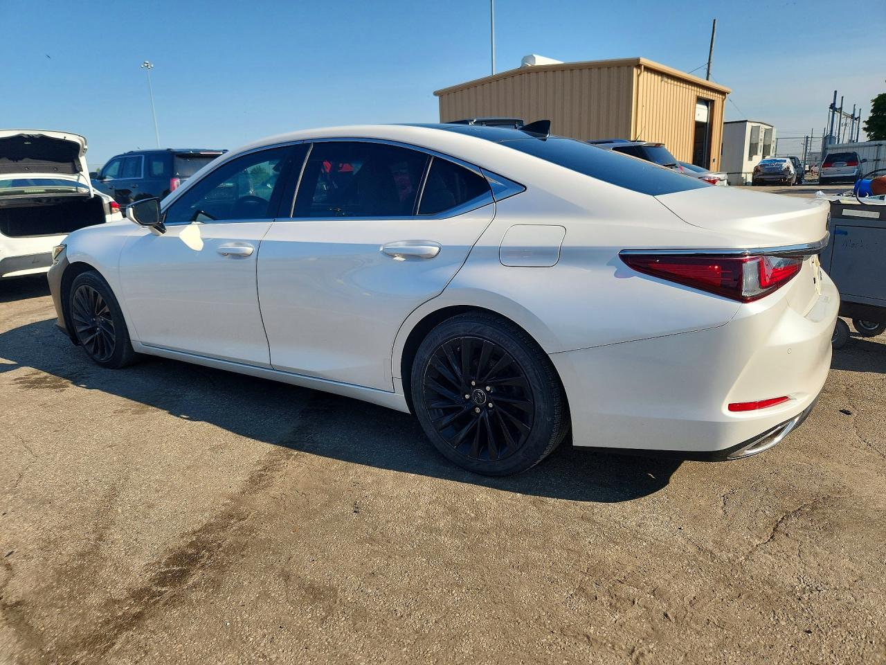 2019 LEXUS ES350