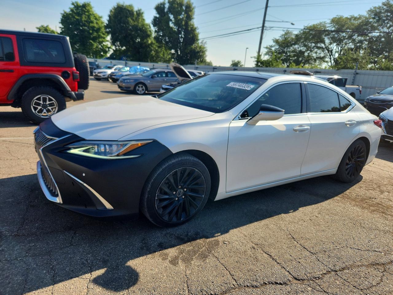 2019 LEXUS ES350