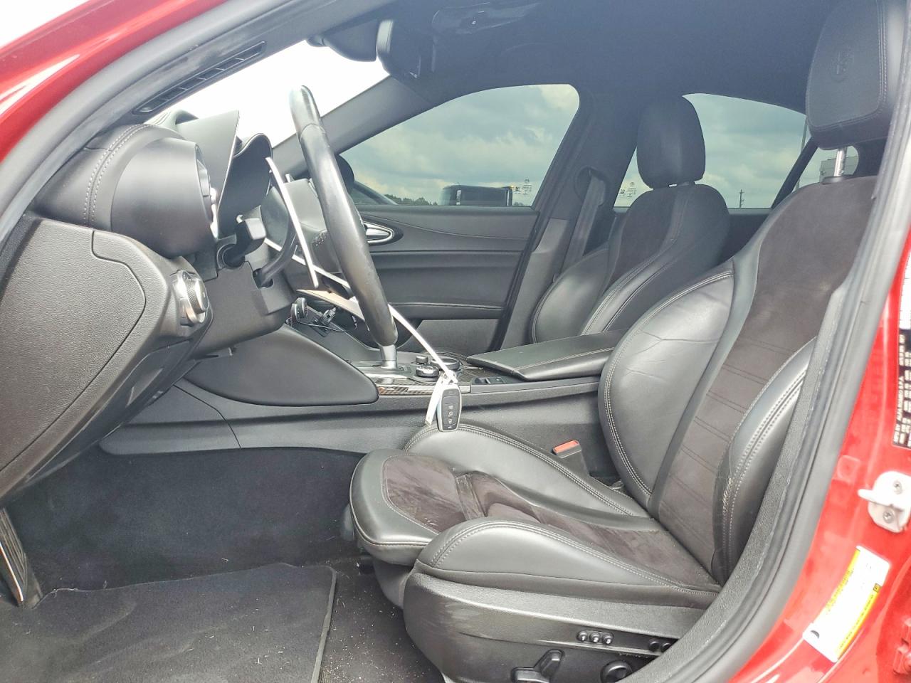 2017 ALFA ROMEO GIULIA