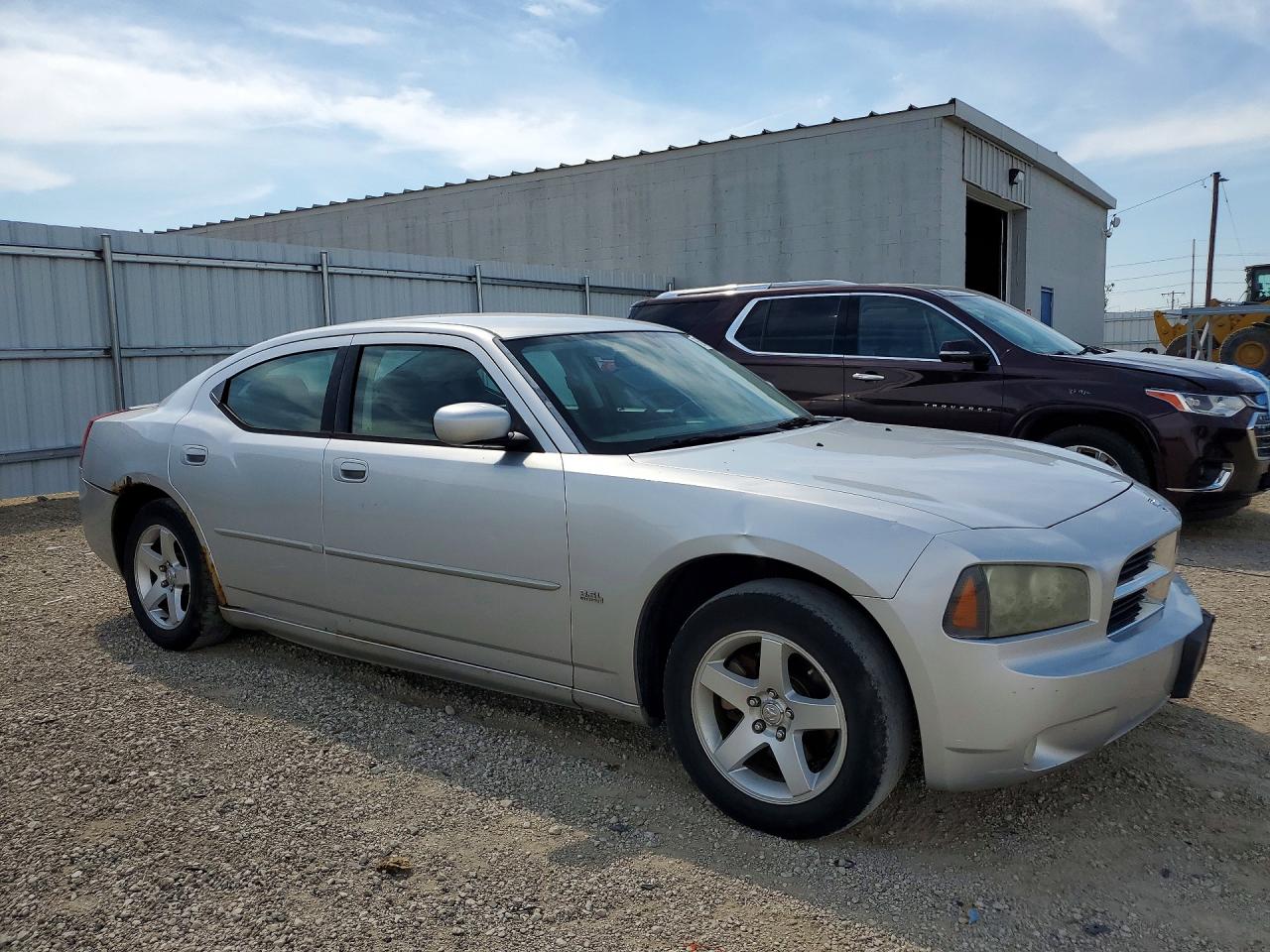 2010 DODGE CHARGER