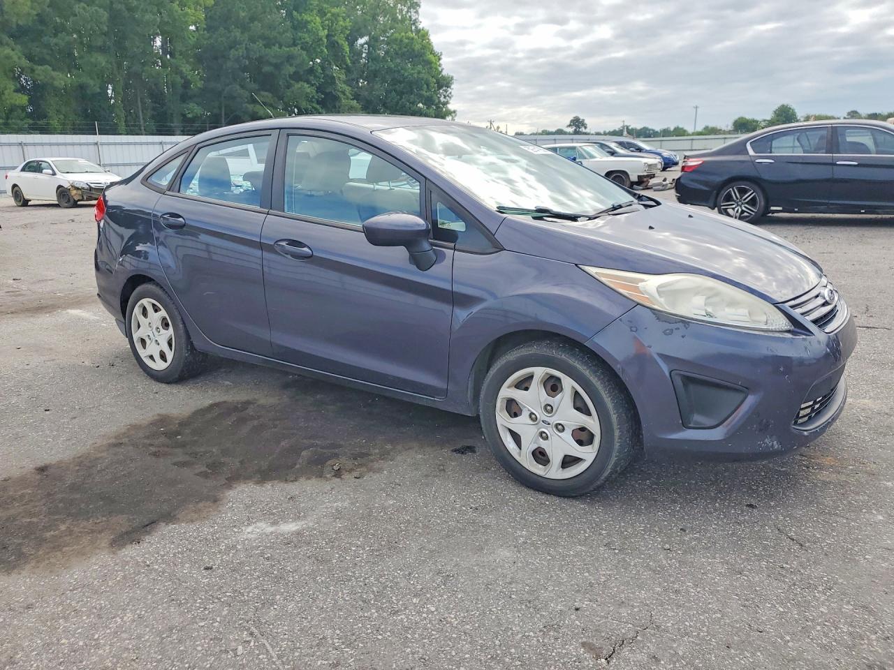 2013 FORD FIESTA