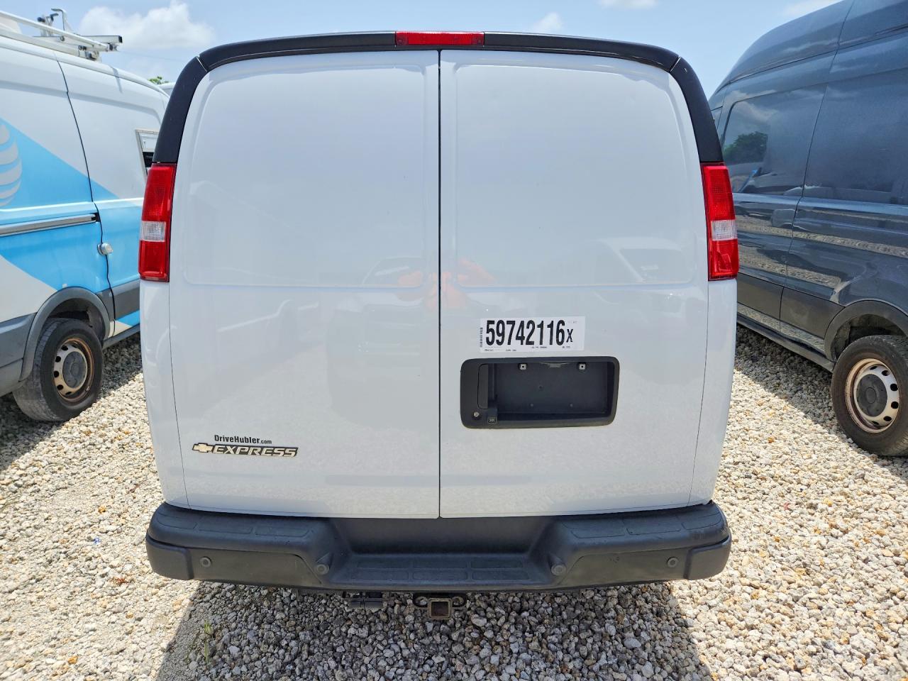2021 CHEVROLET EXPRESS