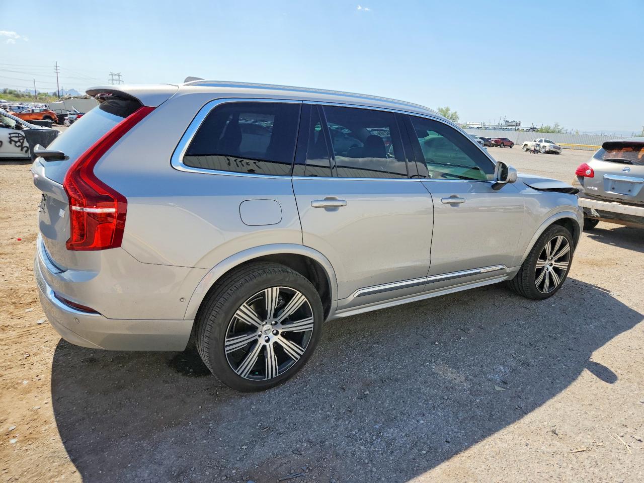 2024 VOLVO XC90