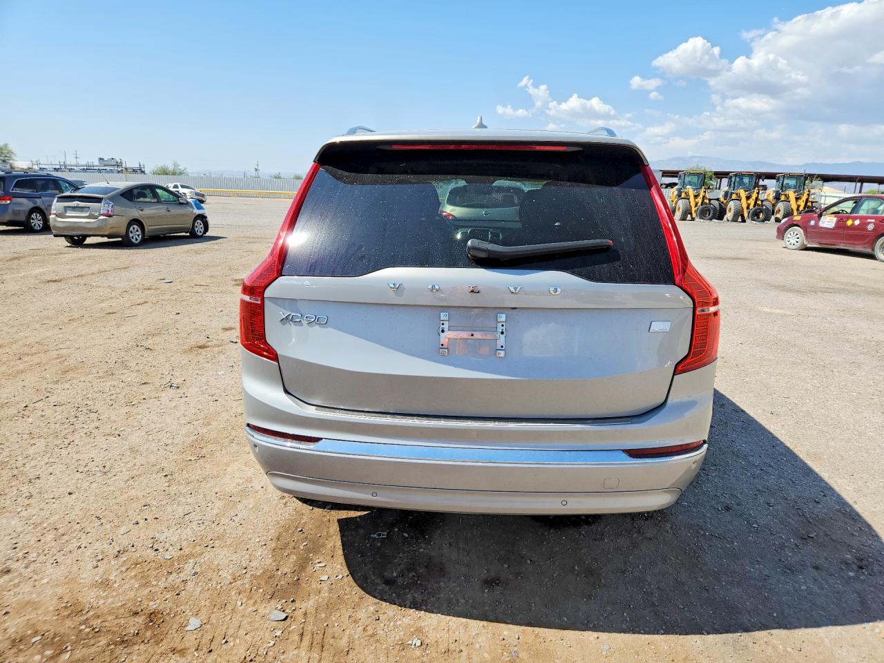 2024 VOLVO XC90