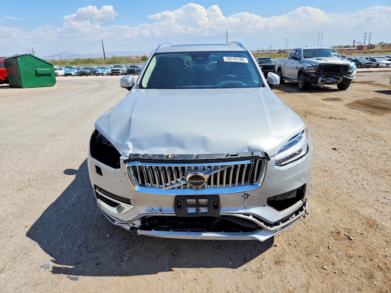 2024 VOLVO XC90