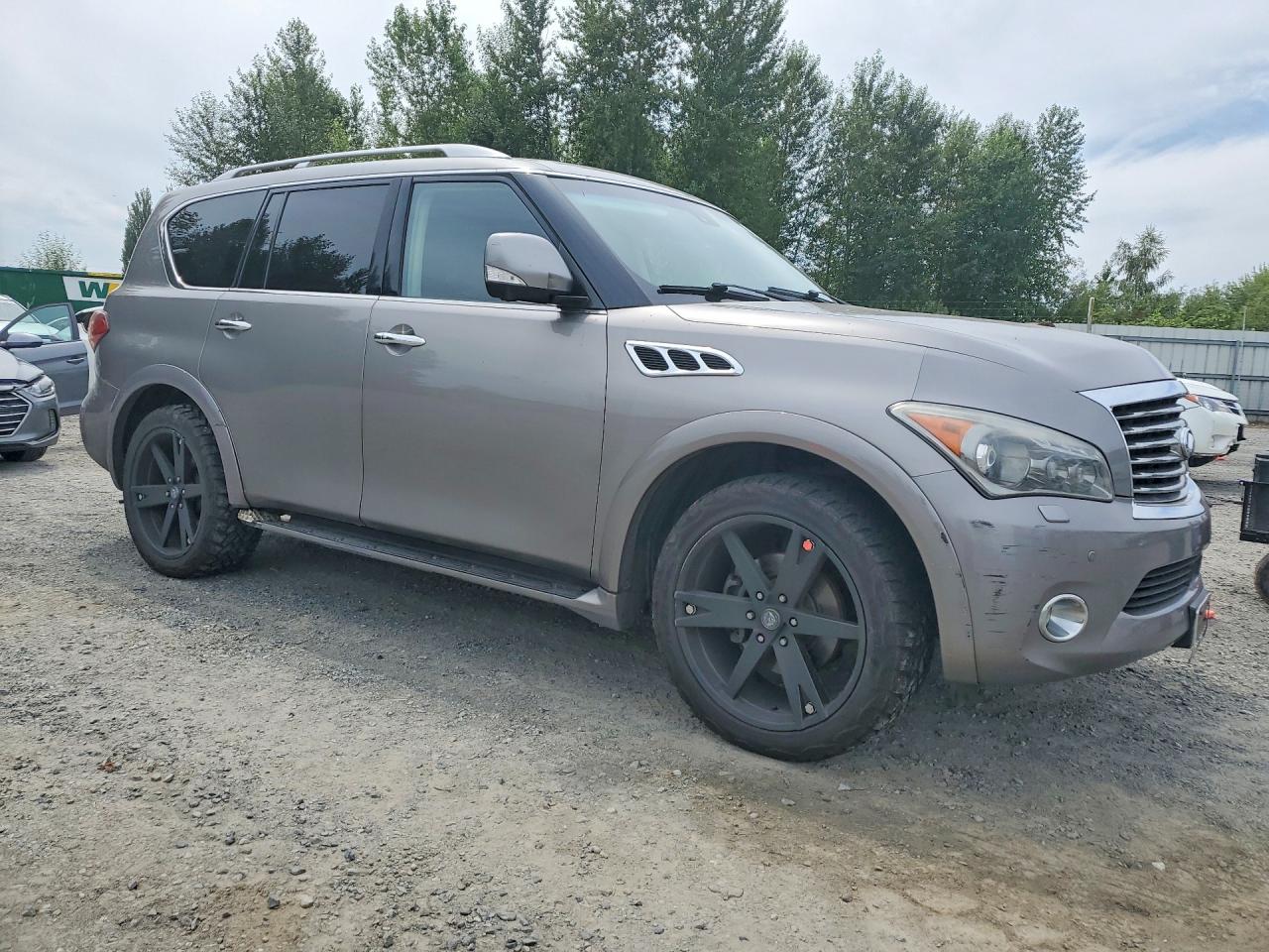 2012 INFINITI QX56