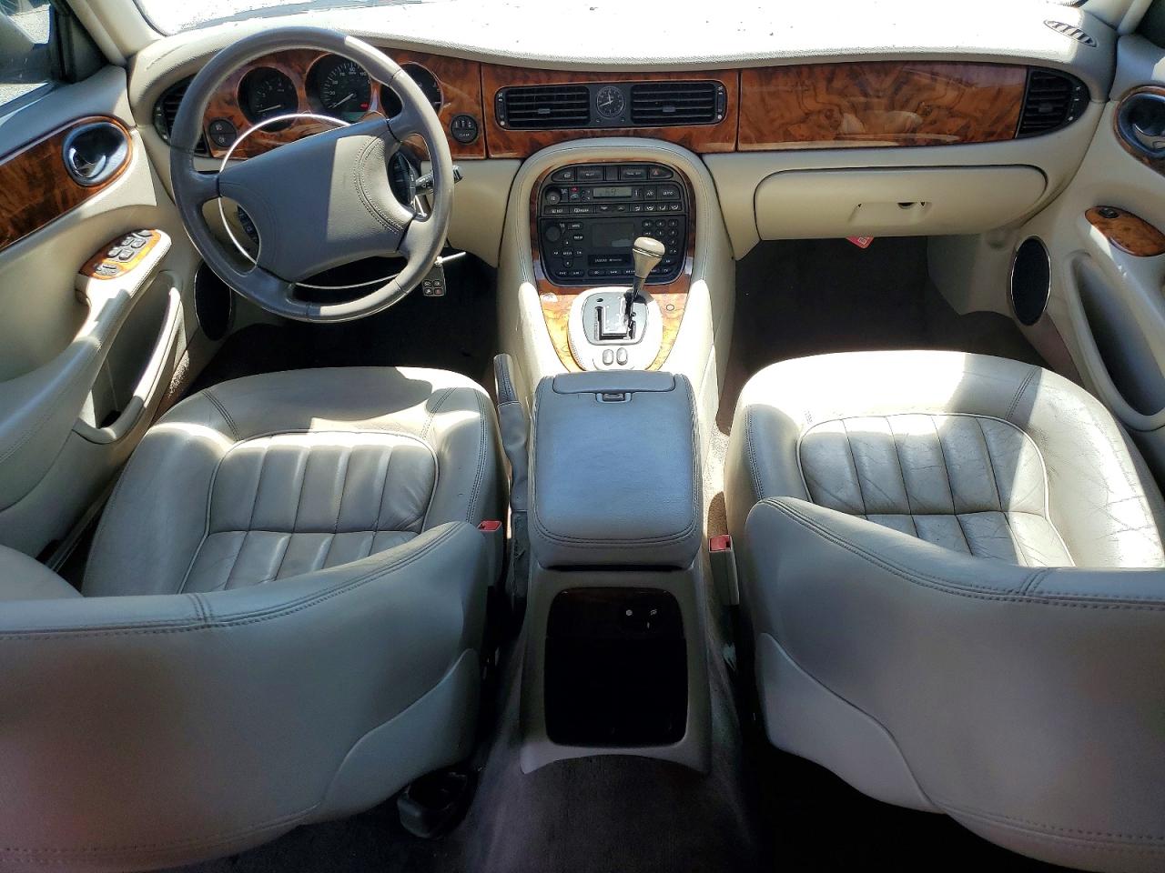 2000 JAGUAR XJ8