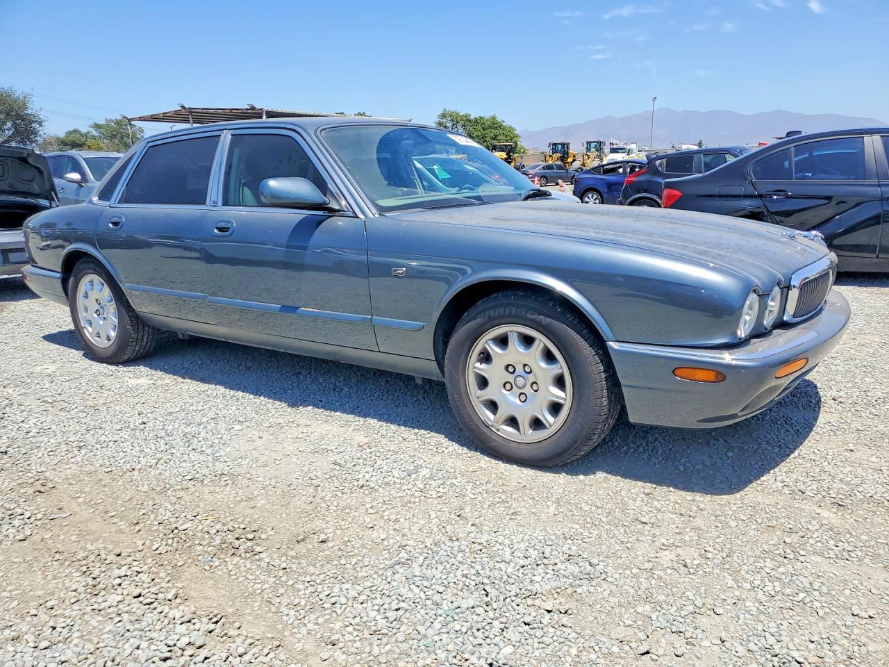 2000 JAGUAR XJ8
