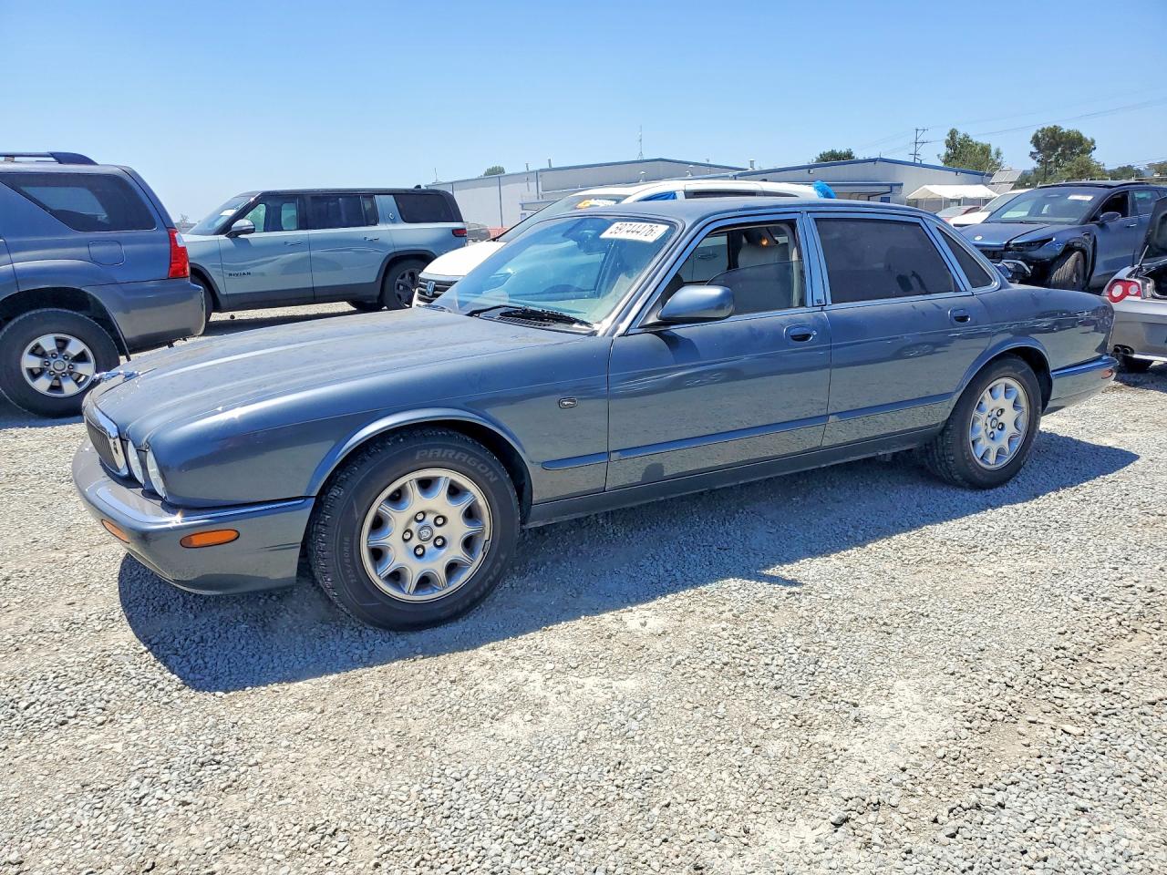 2000 JAGUAR XJ8
