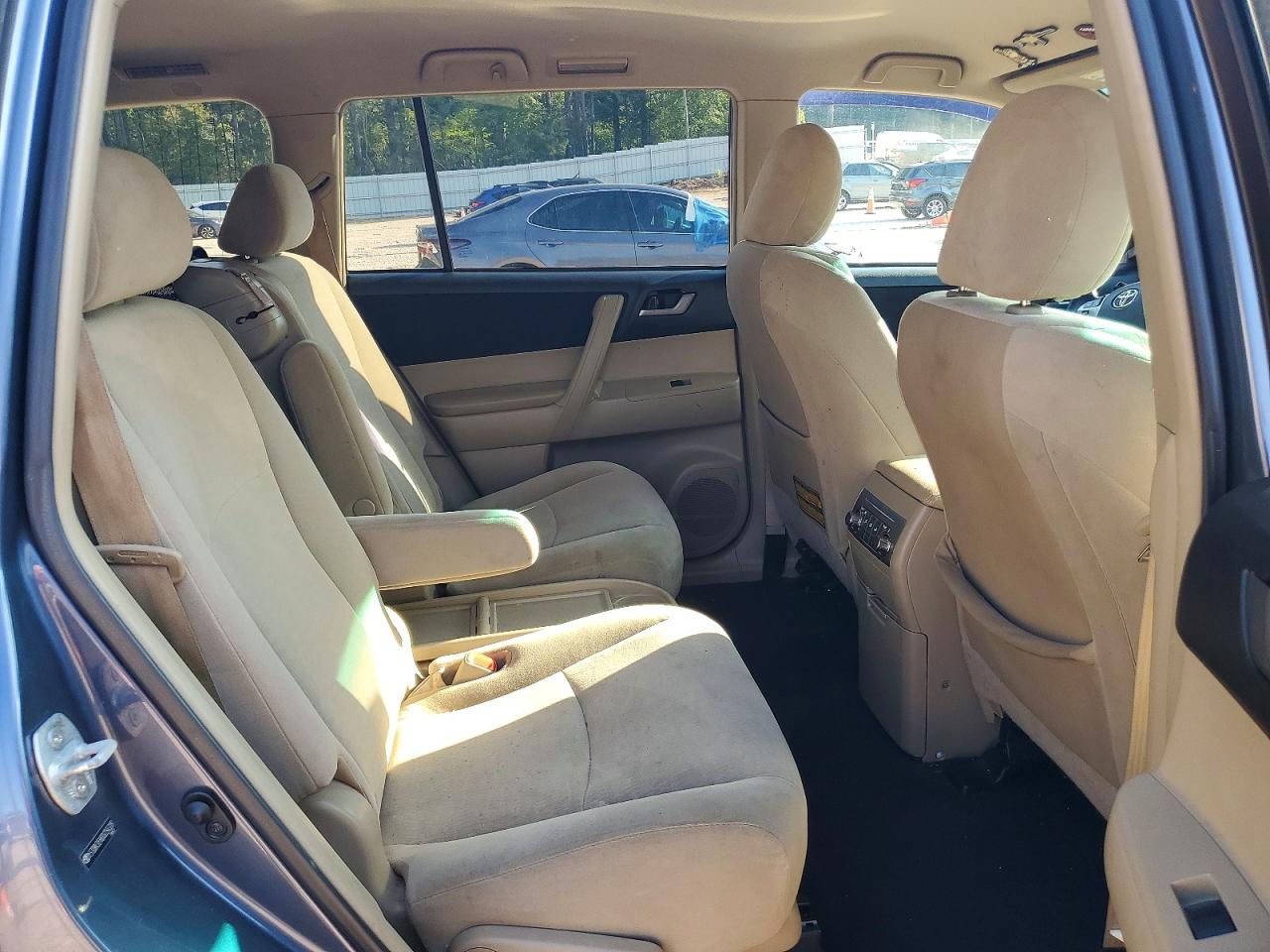 2013 TOYOTA HIGHLANDER