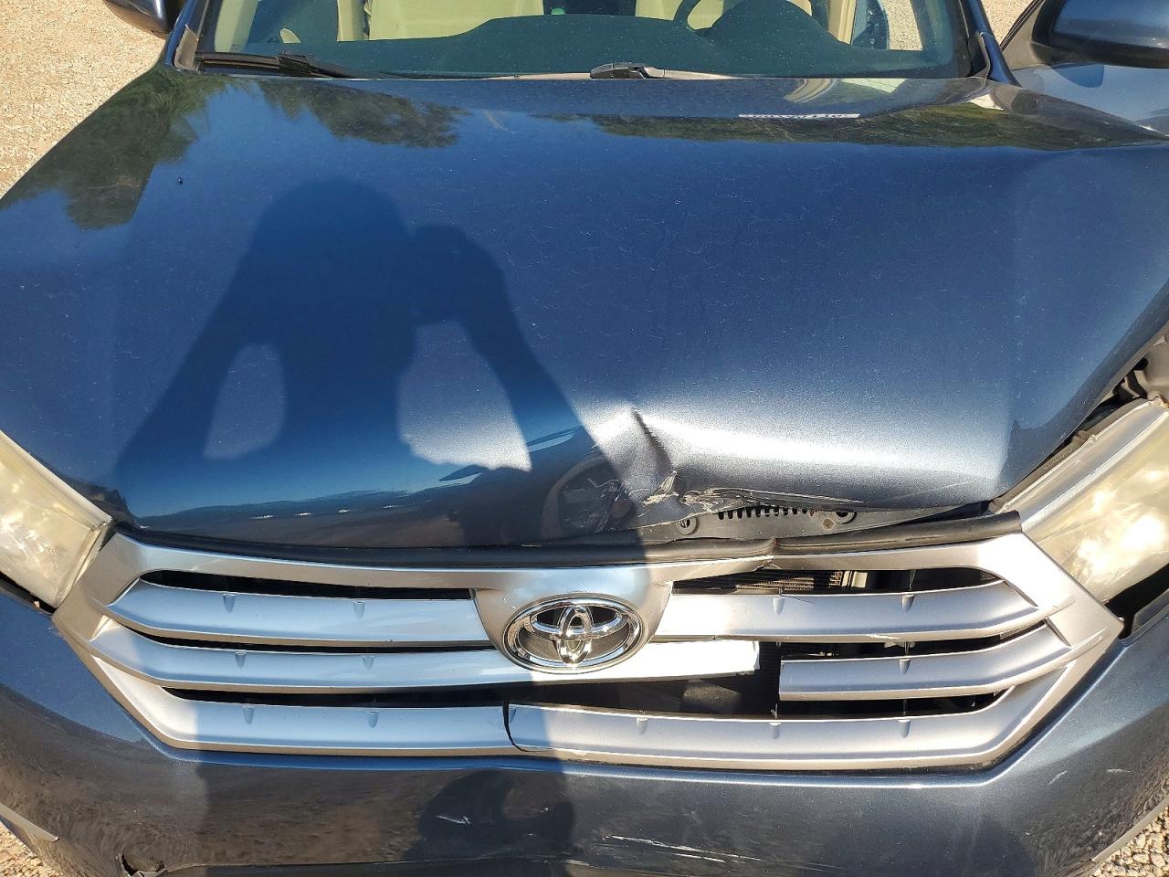 2013 TOYOTA HIGHLANDER