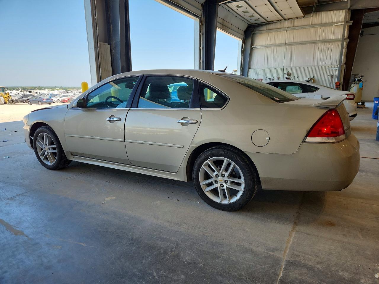 2010 CHEVROLET IMPALA