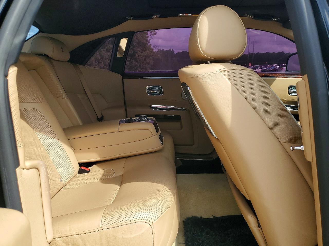 2011 ROLLS-ROYCE GHOST