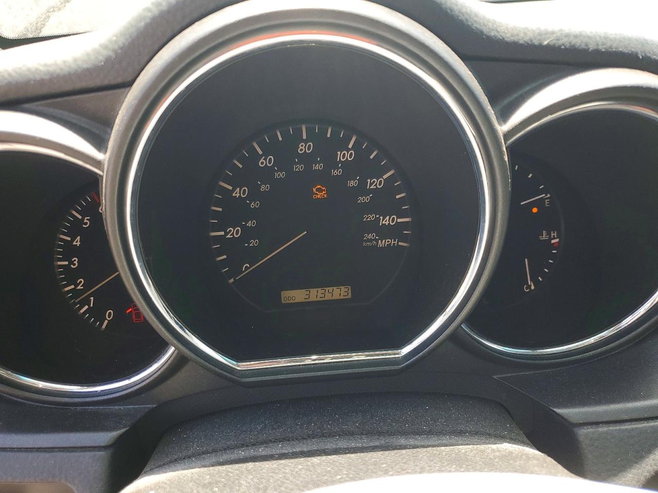 2004 LEXUS RX330