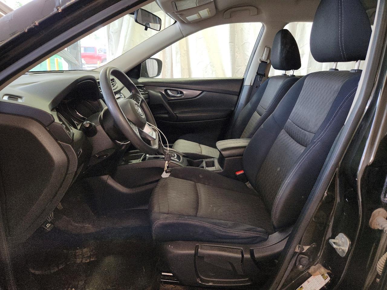 2017 NISSAN ROGUE