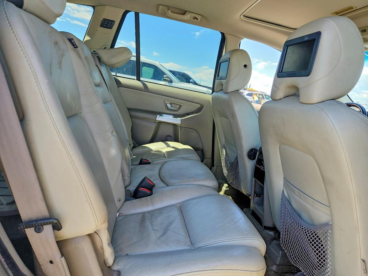 2006 VOLVO XC90