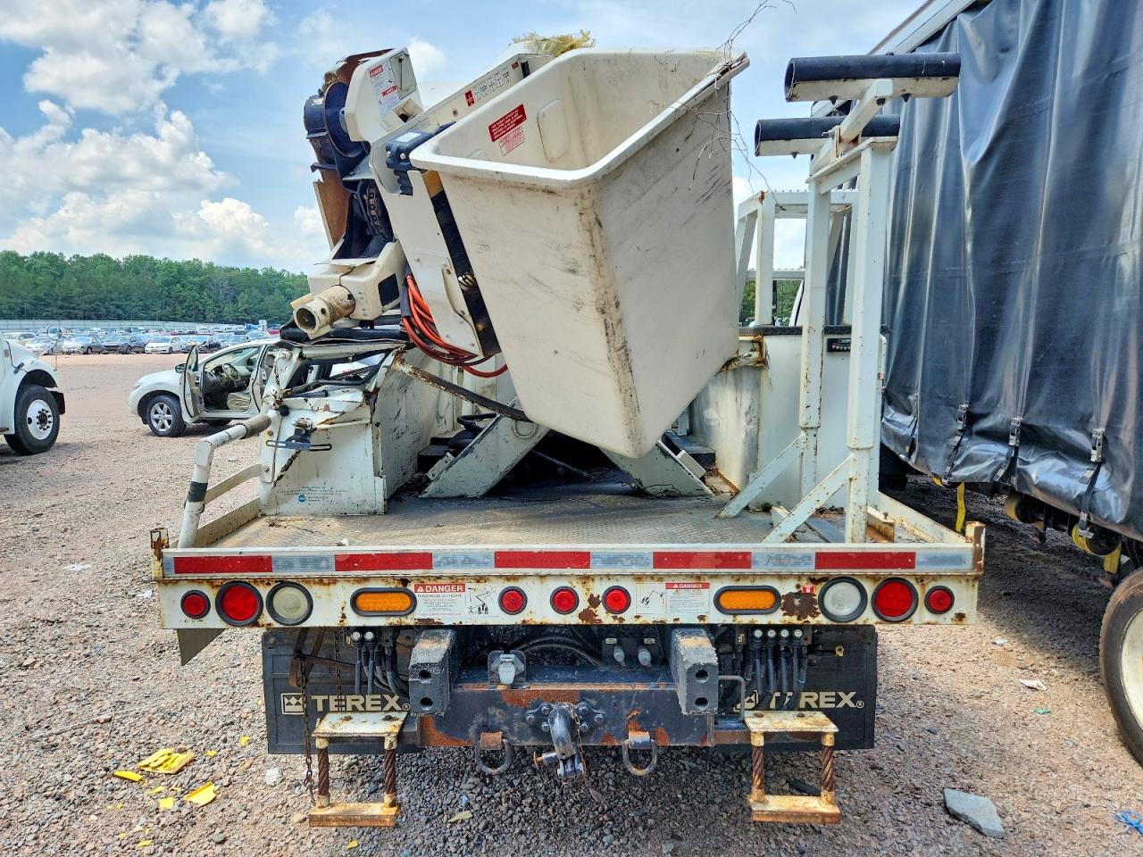 2015 INTERNATIONAL 4000 SERIE