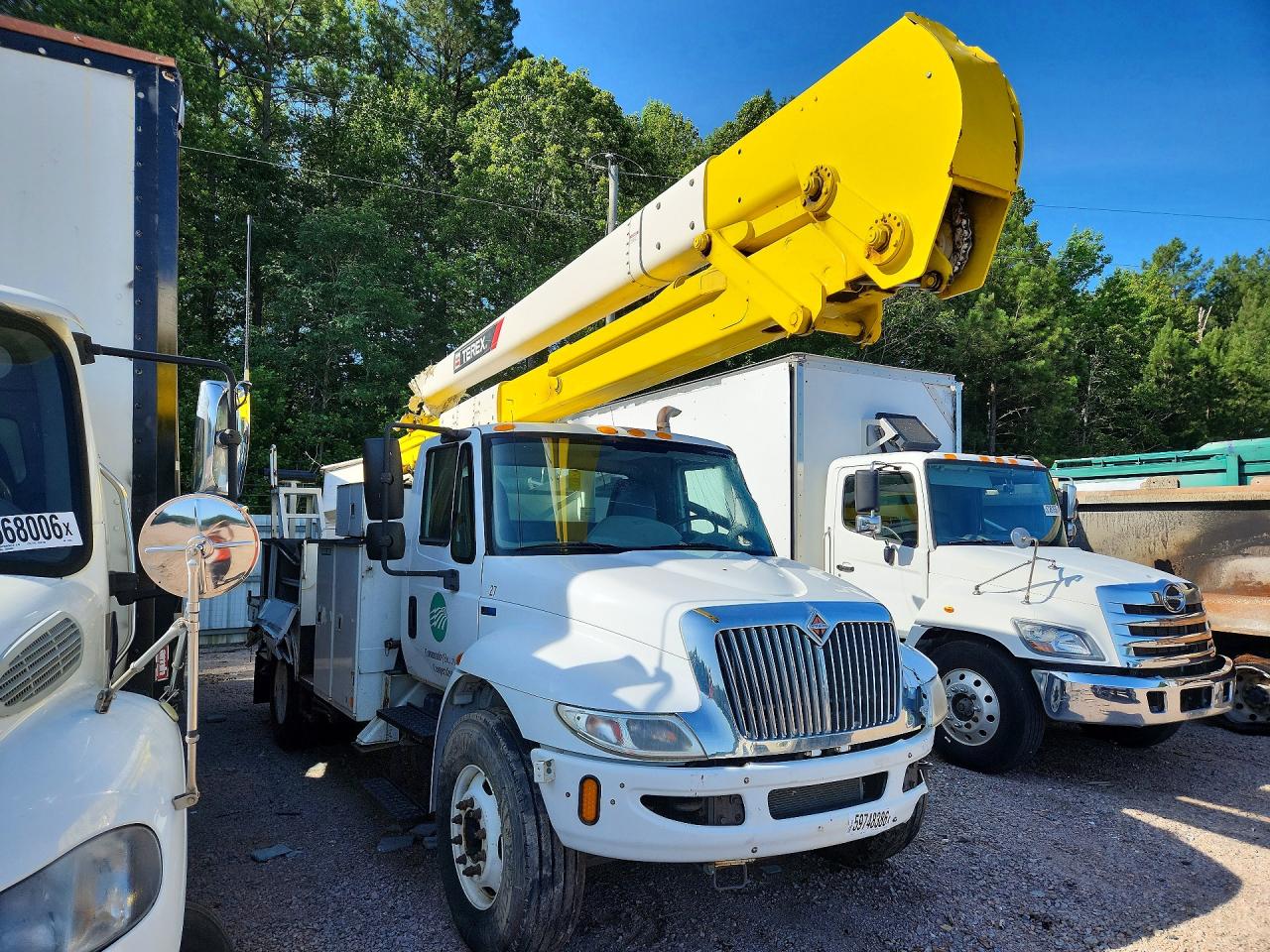2015 INTERNATIONAL 4000 SERIE